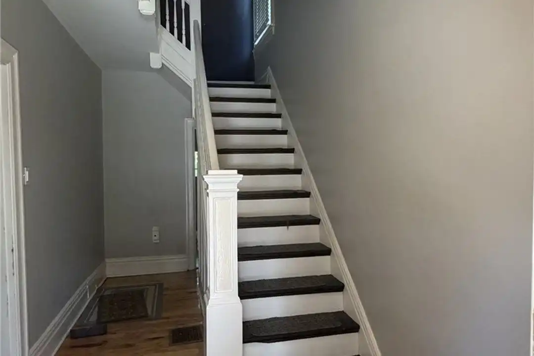 House in Pittsburgh - View 4