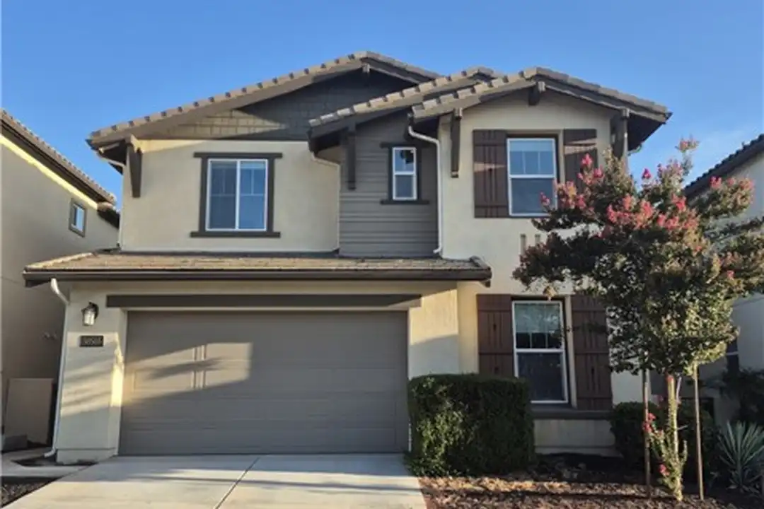 38565 Fairfield Hts – photo 1
