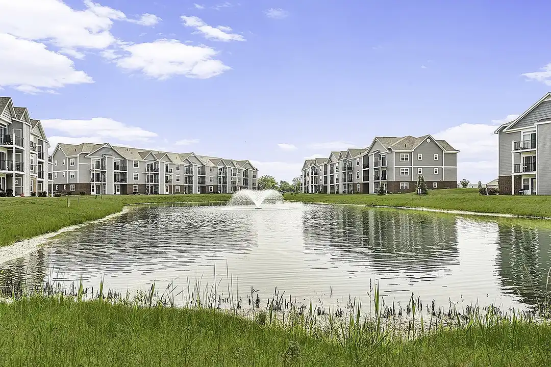 Tracy Creek Apartment Homes – photo 1