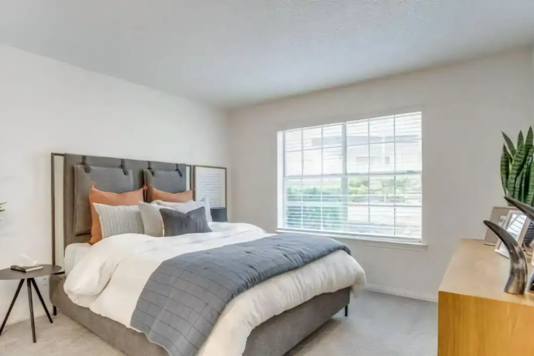 18749 Marsh Ln unit # 18770 - View 4