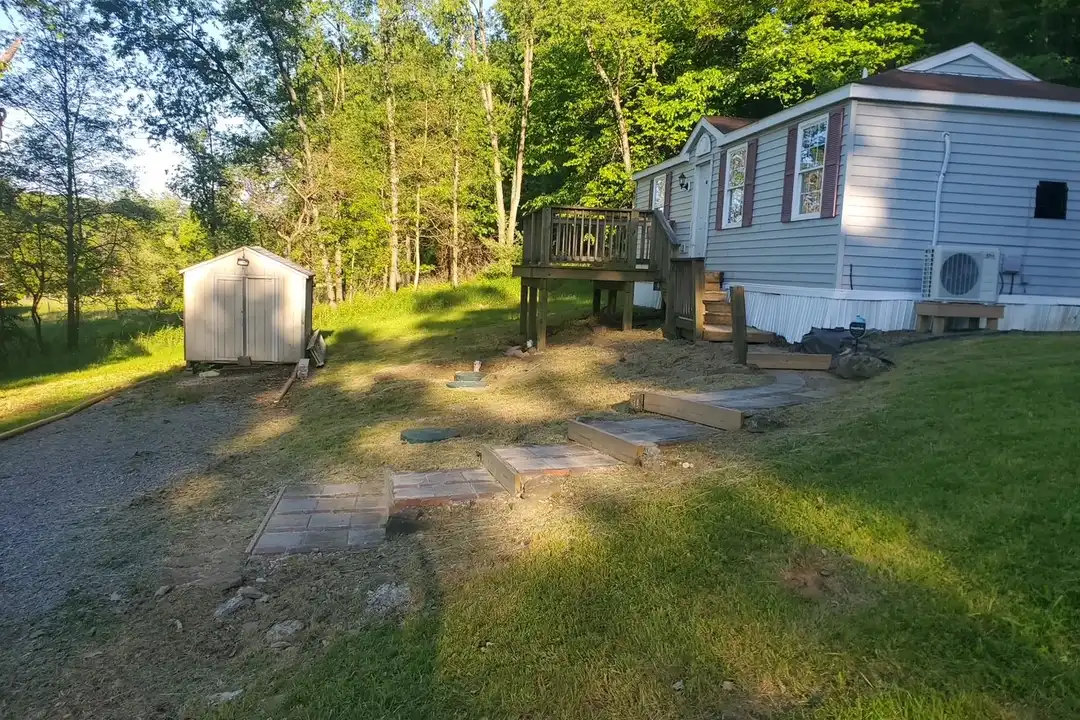 402 Grubb Rd - View 2