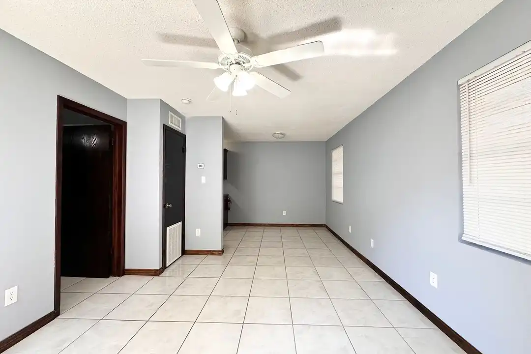 Apartment in McAllen - View 4