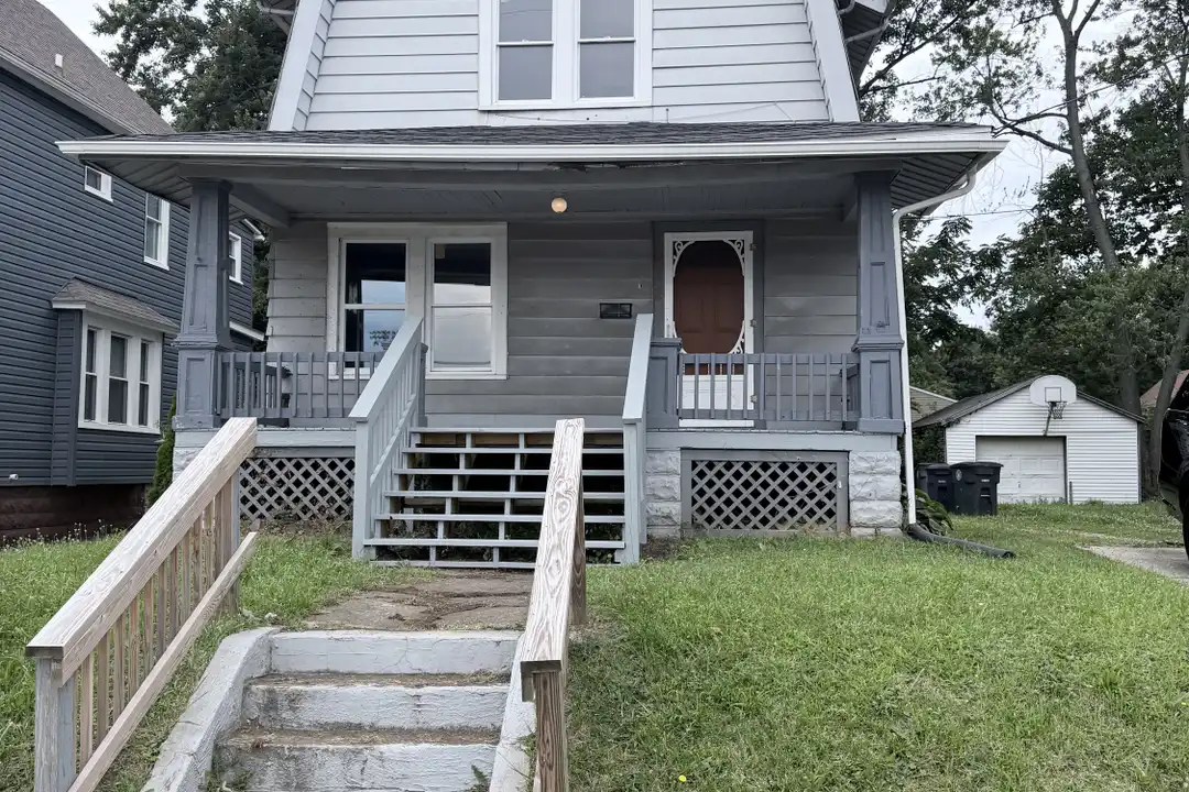 512 Inman St – photo 1