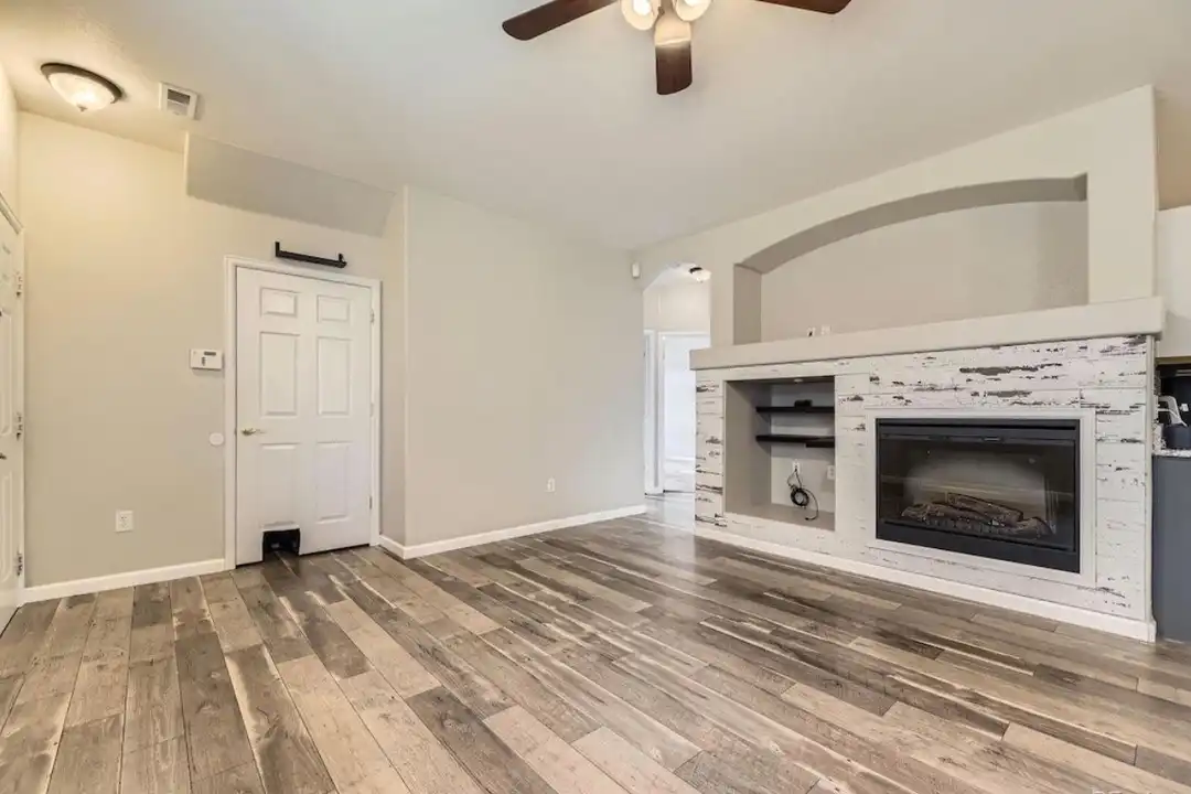 22520 E Ontario Dr unit 101 - View 4