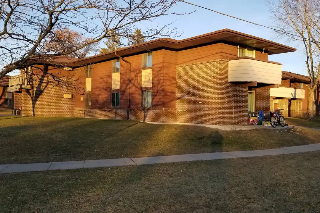 3415 Cleveland Ave unit 11-5 – photo 1 of 6