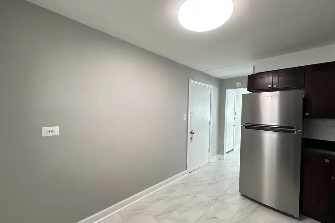 Apartment in Chicago - View 5
