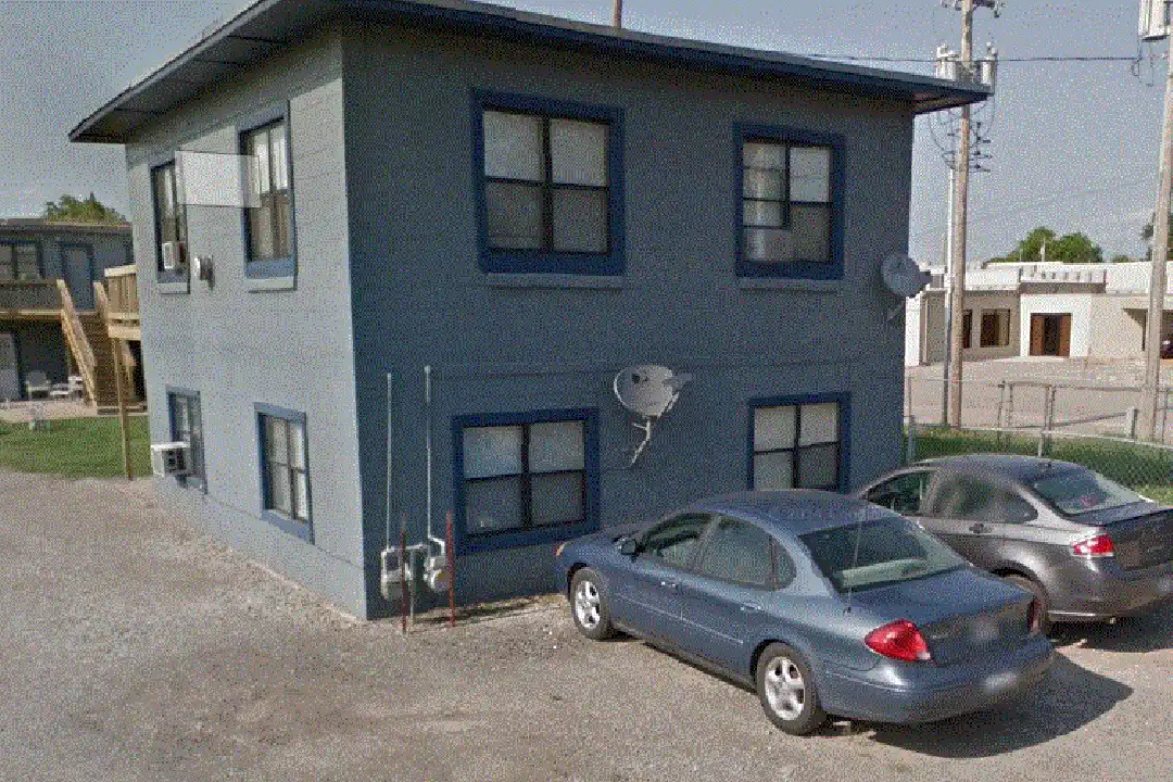 102 W Main St unit 1A – photo 1 of 21