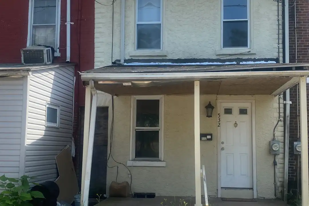 532 Walnut St unit 1 – photo 1 of 34