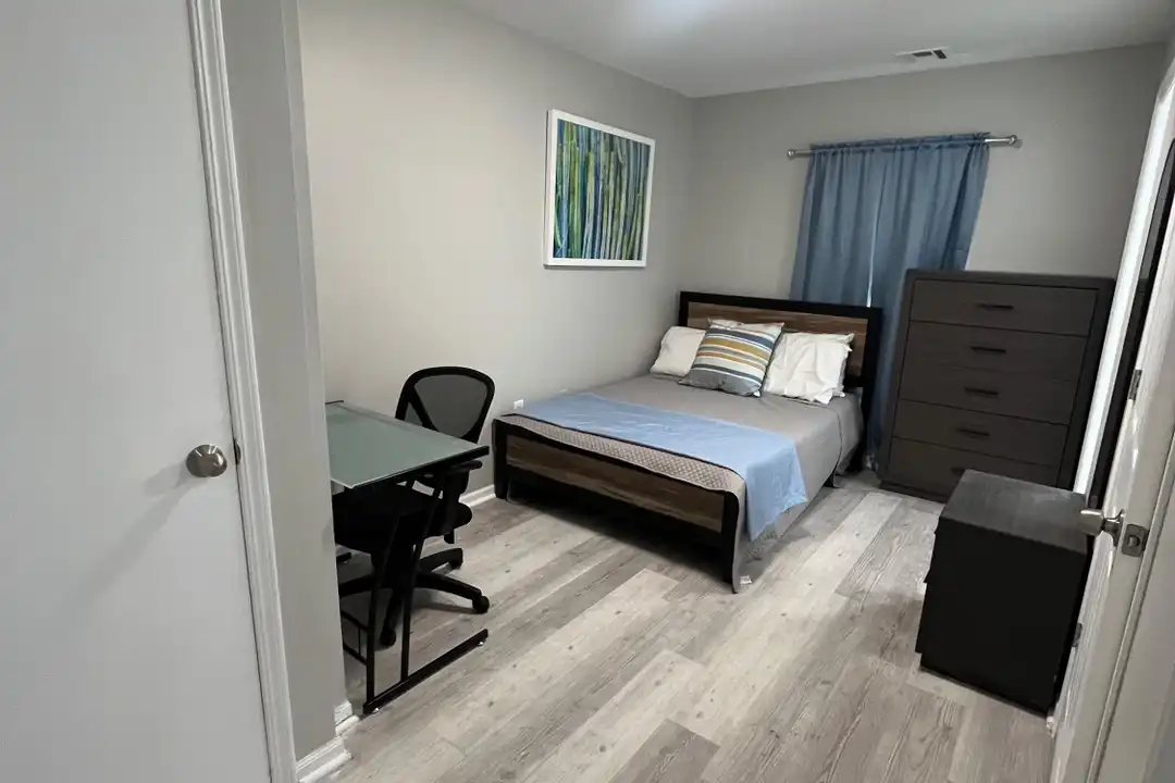 45-47 Vesey St – photo 1 of 9