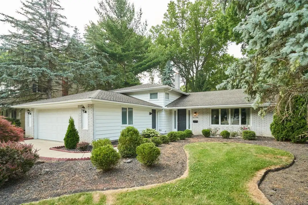 27798 Edgepark Blvd – photo 1