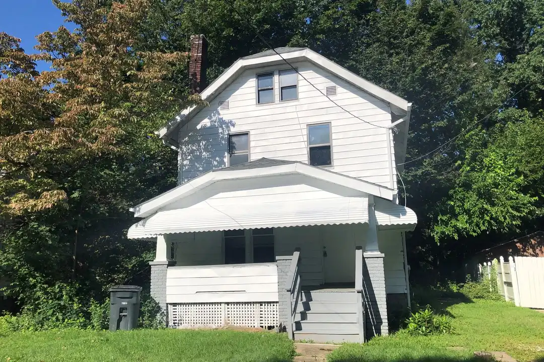 712 Garfield St – photo 1