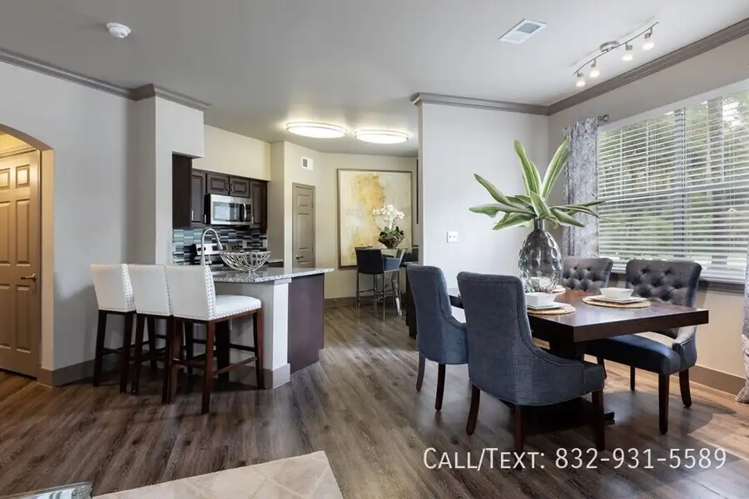 12029 Sawmill Rd - View 3