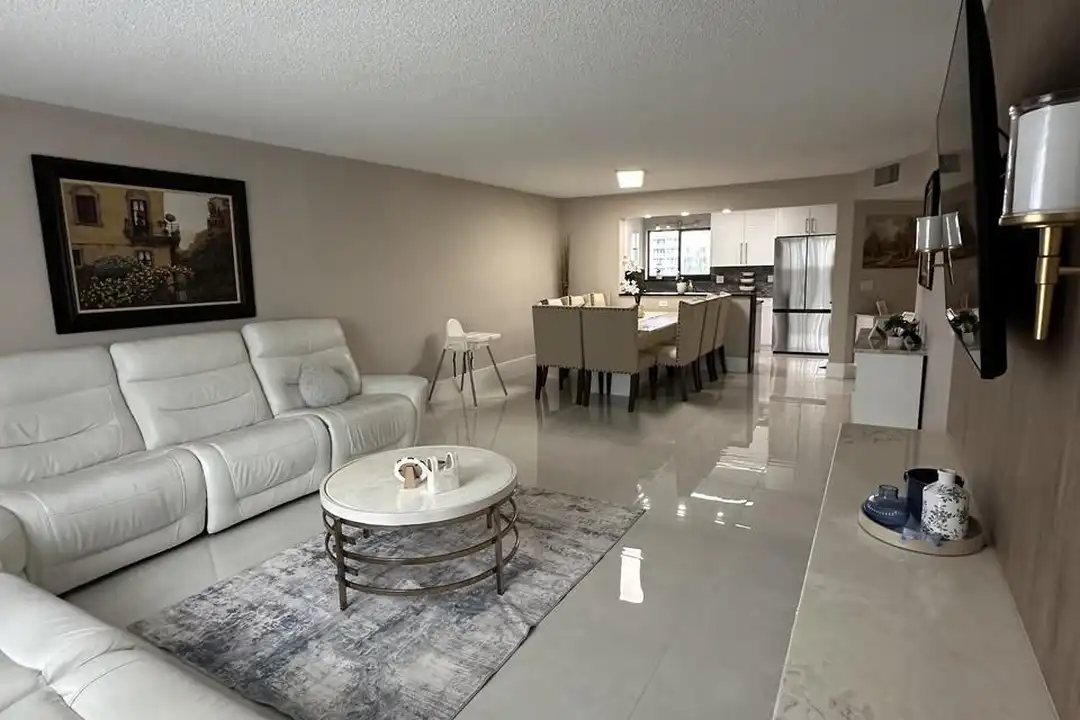2820 Tennis Club Dr unit 408 - View 3