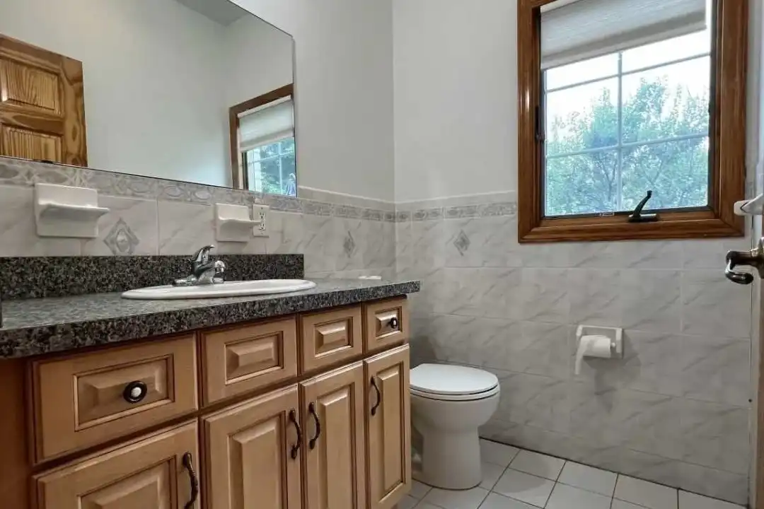 367 Morse Ave unit 2 - View 5