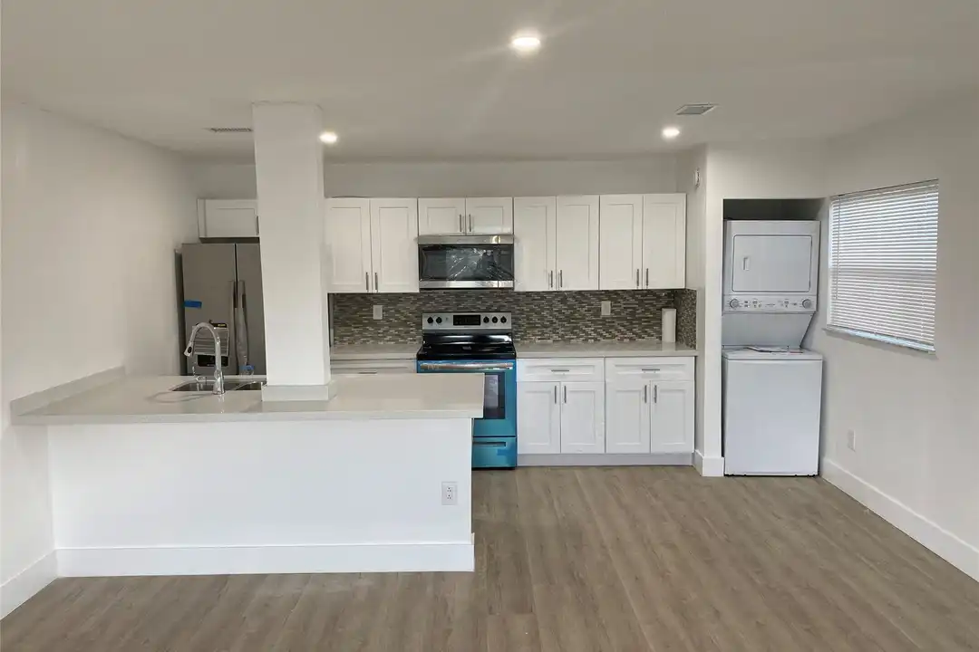 4121 Stirling Rd unit 401 - View 4