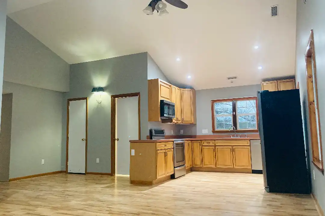 17846 Clarke Rd – photo 1 of 22
