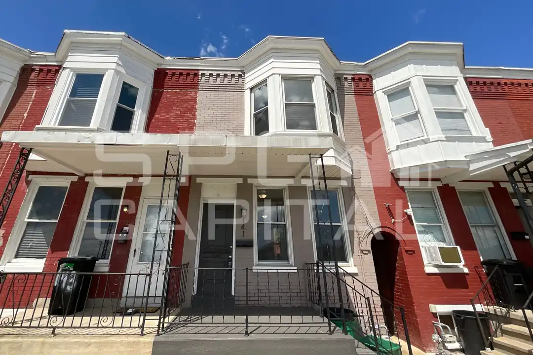 141 Stevens Ave – photo 1