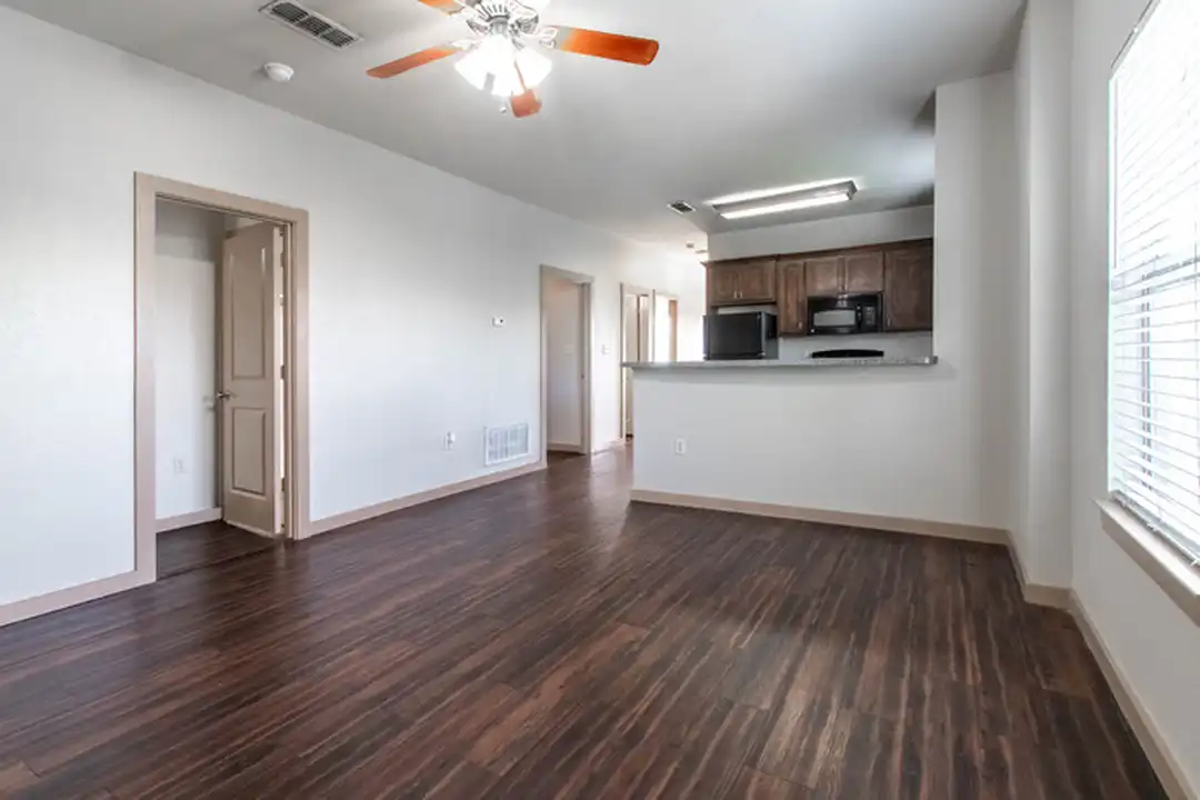621 Bernard St unit 12 - View 2
