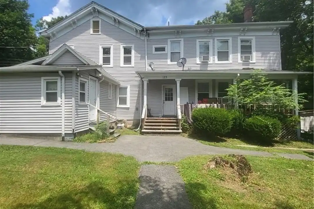 123 Old Turnpike Rd #2B – photo 1 of 11