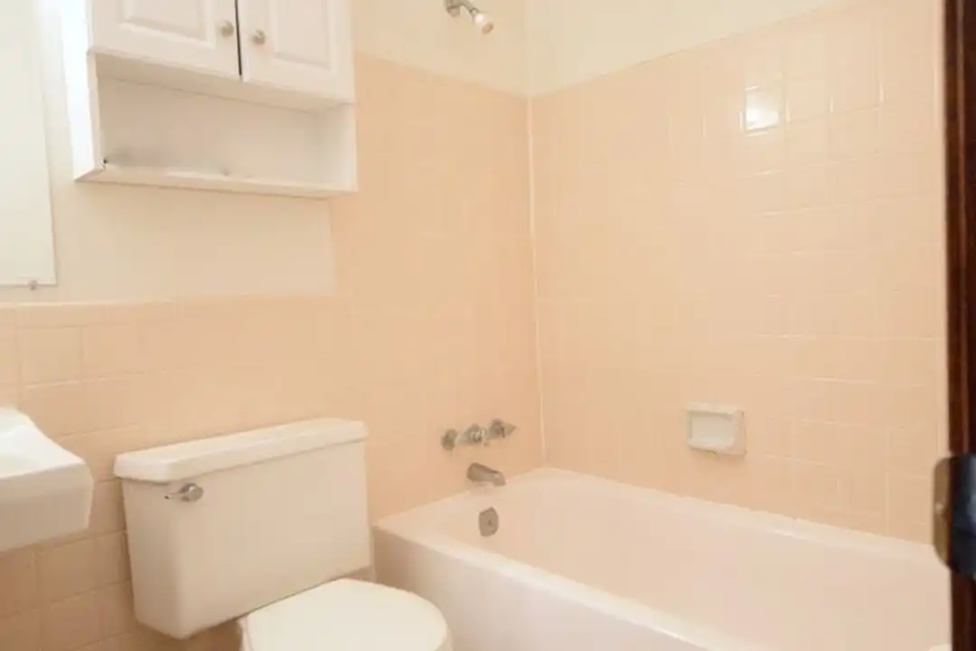 2641 Garfield Ave unit 204 – pohled 4