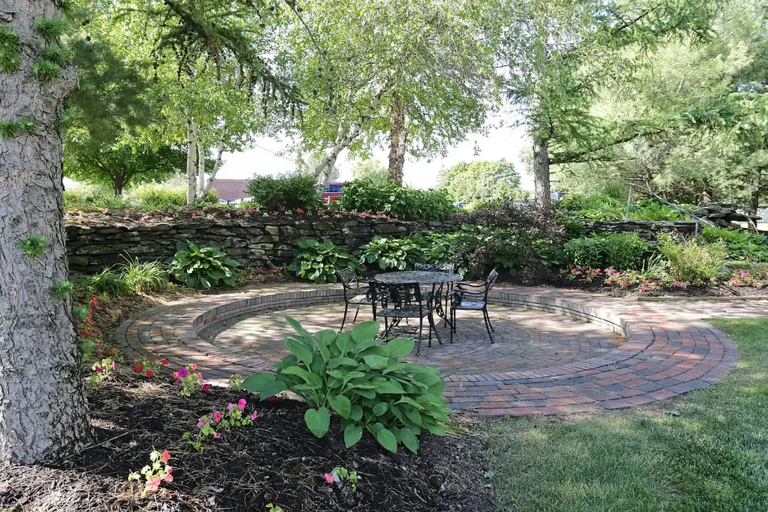 Country Gardens Apartments – photo 1