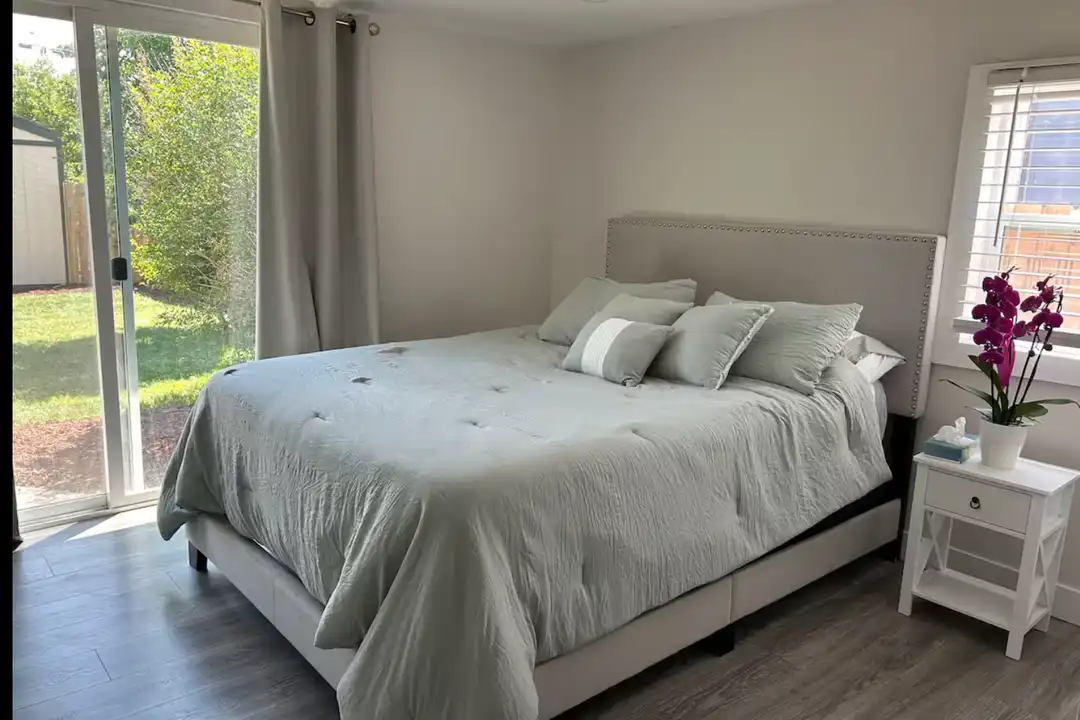 2726 W Park Pl - View 6