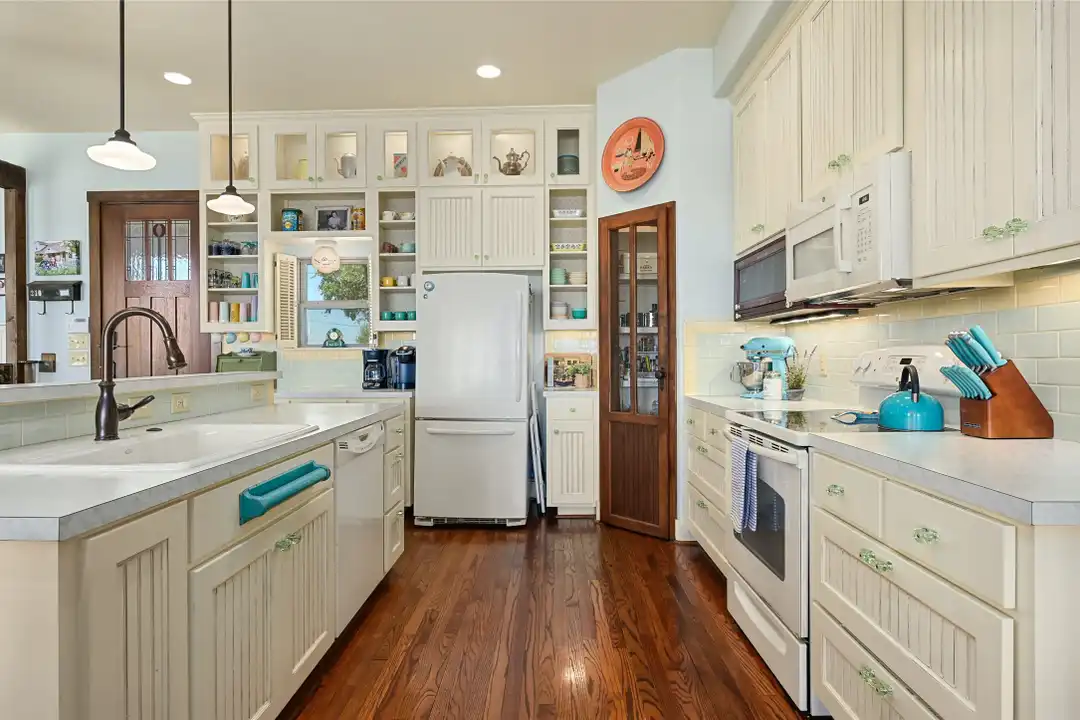 1009 Lauder Dr - View 4