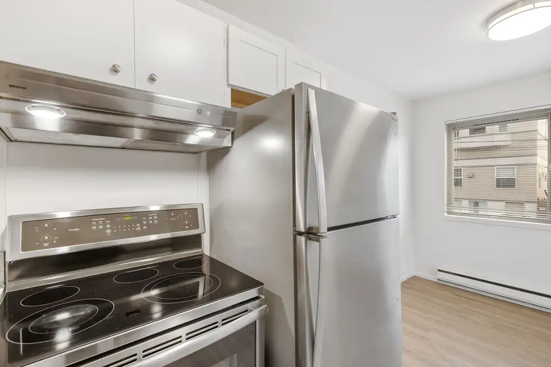 5502 29th Ave NE unit 1 – pohled 3