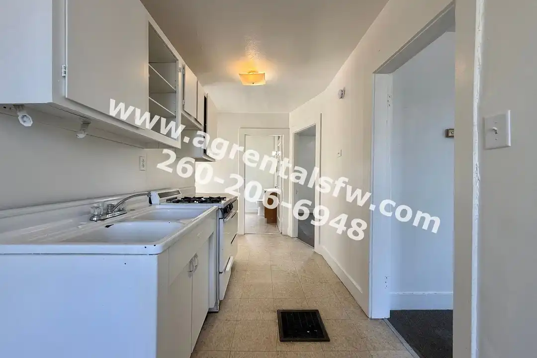 420 1/2 Nussbaum Ave unit 412 1/2 Nussbaum Ave - View 4