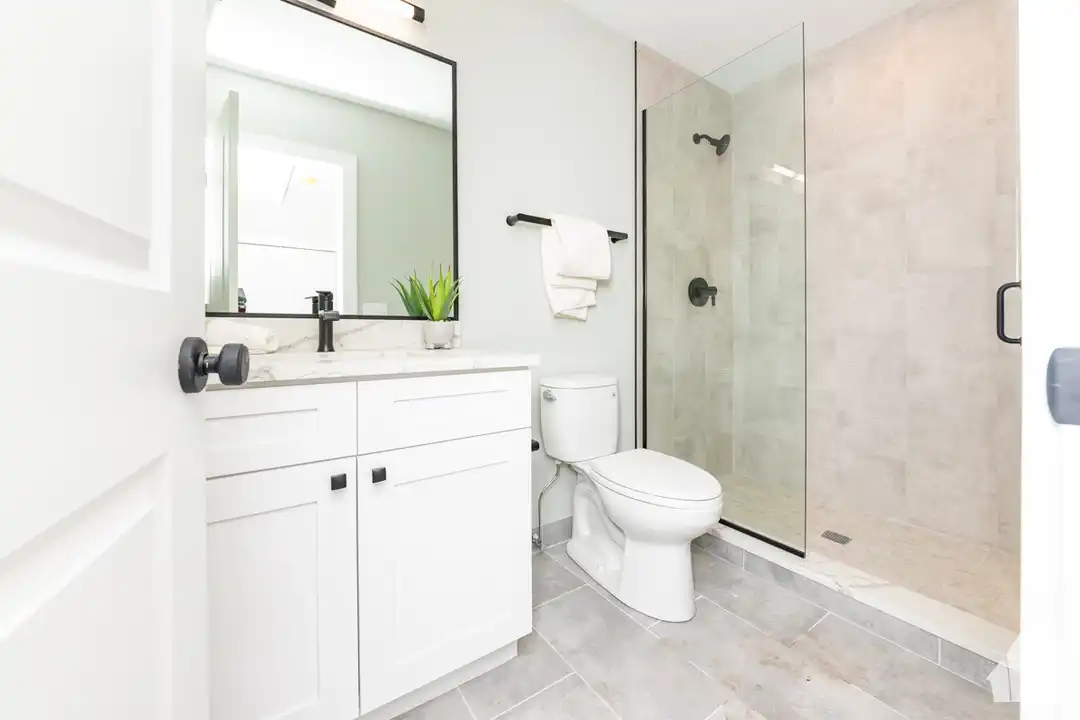 4409 W Montrose Ave unit 3B - View 6