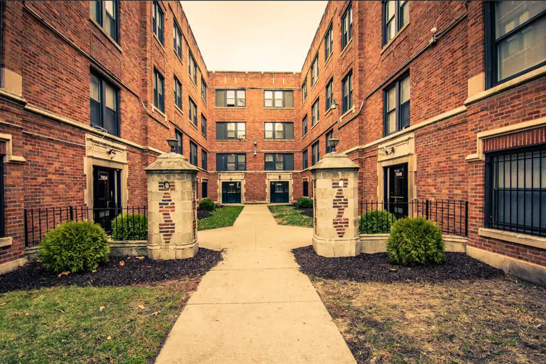 7644 S Stewart Ave unit G2 - View 5