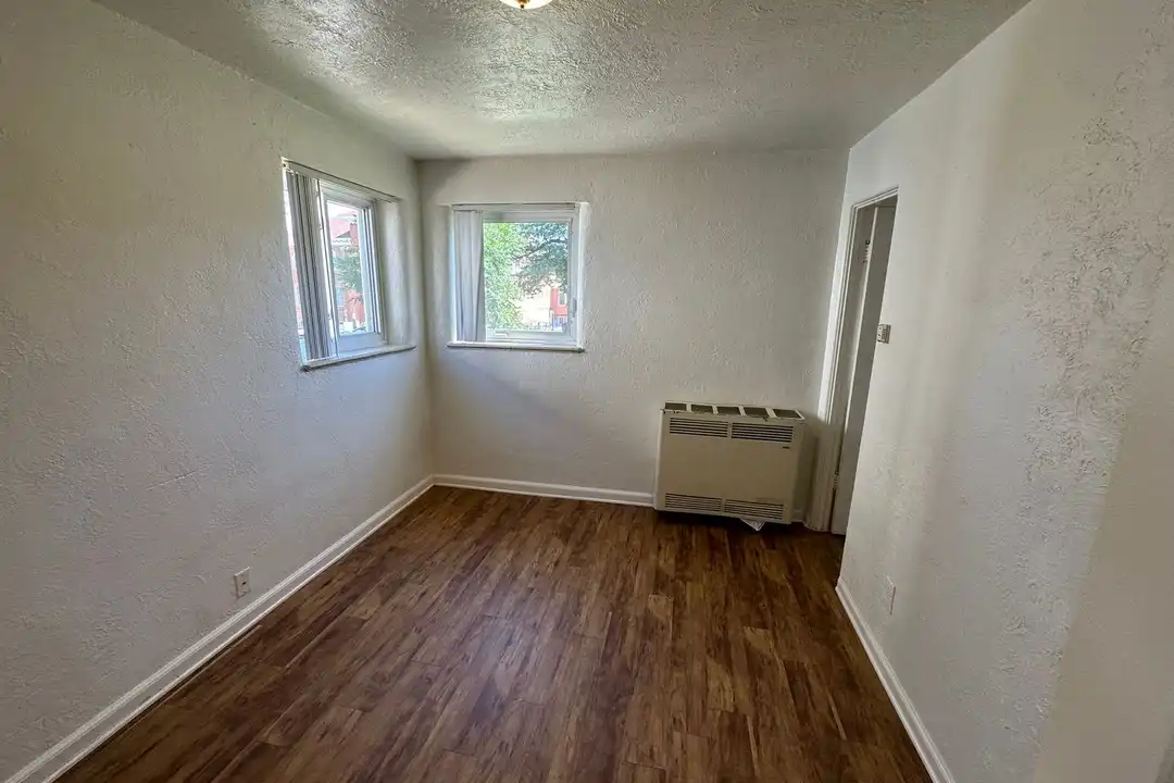 955 16th St unit 4 - View 4