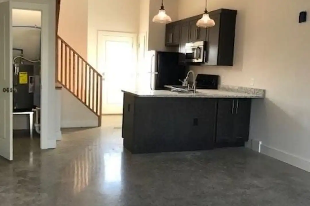 1300 McDonough St unit 2 - View 3
