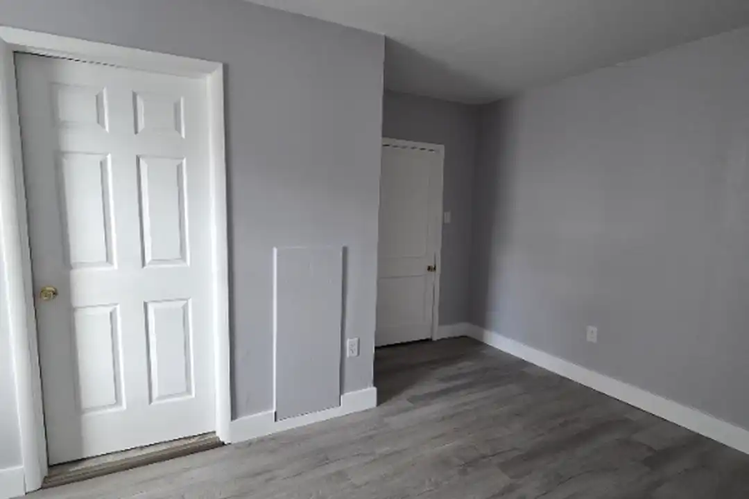 34 N Earl St unit 2 - More
