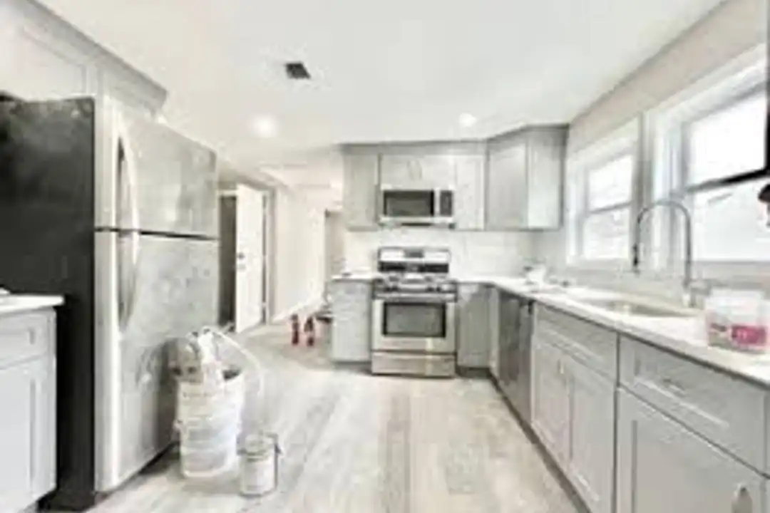 Apartment in Boston - View 3