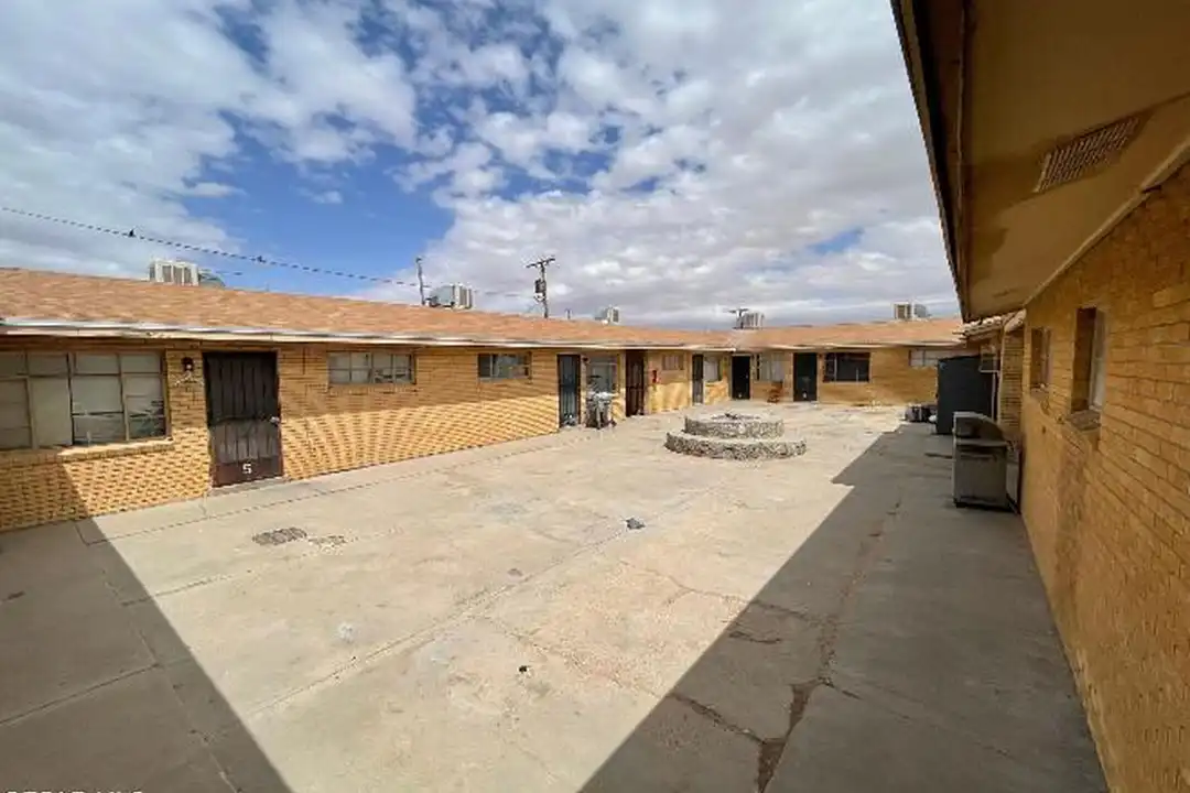 3535 Fred Wilson Ave - More
