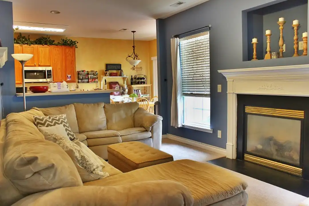 1008 Goldmist Ln - View 2