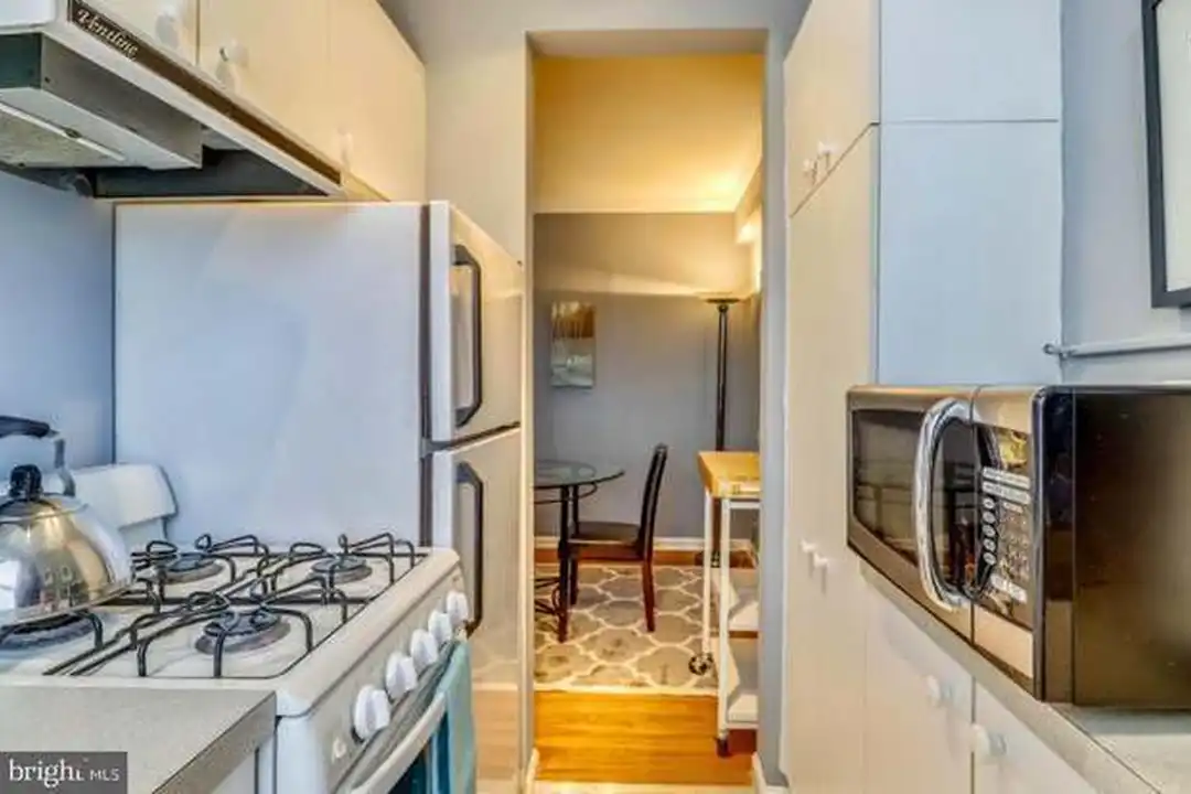 Apartment in Washington, Dupont Circle - View 5