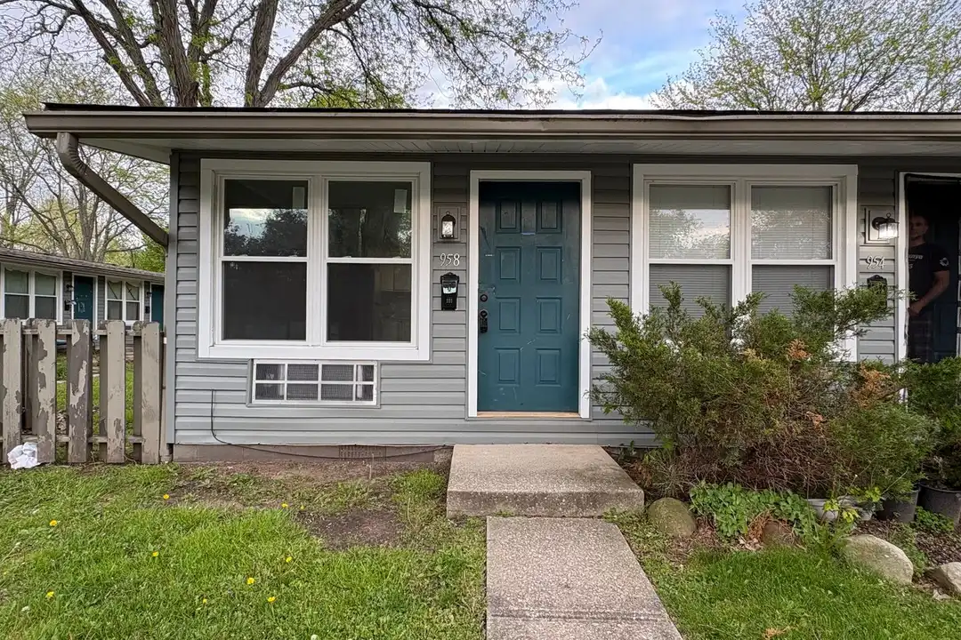 958 Silver Meadows Blvd unit 958 Silver Meadows Blvd Kent OH 44240 – photo 1