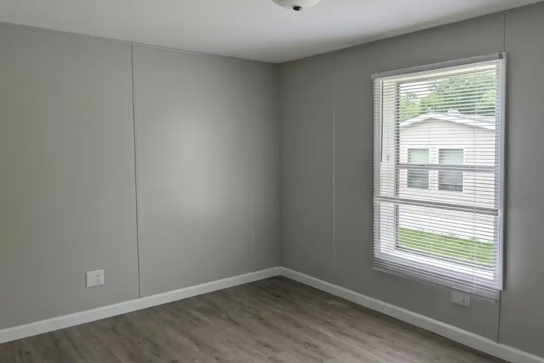 1100 W Locust St unit 28 - More