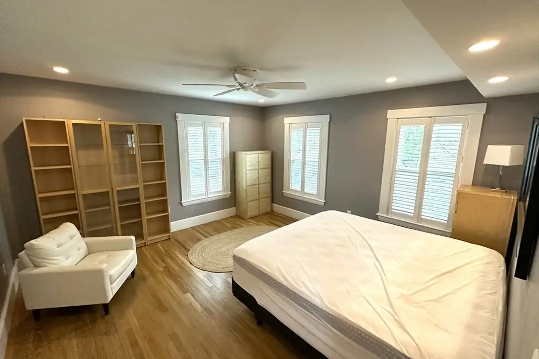 315 Windsor St unit 315 - More