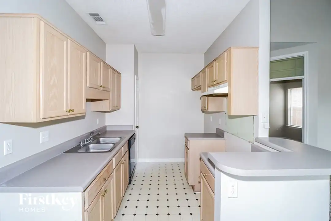 1139 Brady Hollow Ln - View 5
