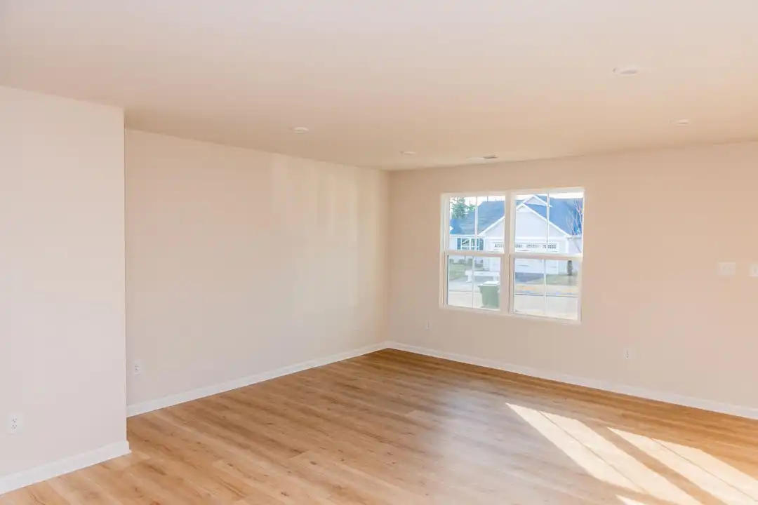 327 White Birch Rd - View 2