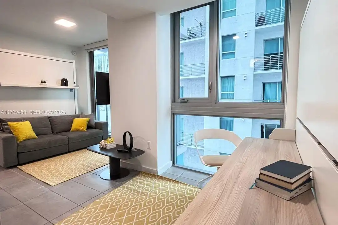 227 NE 2nd St unit #1508 - View 4