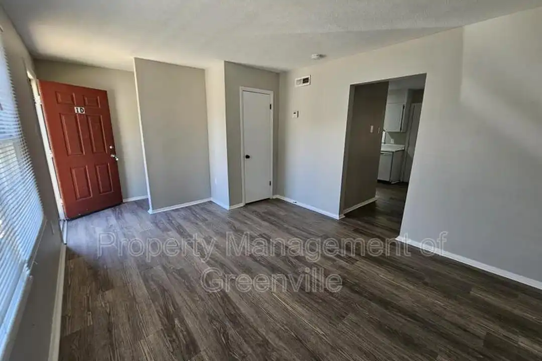 6526 White Horse Rd unit 1D - View 3
