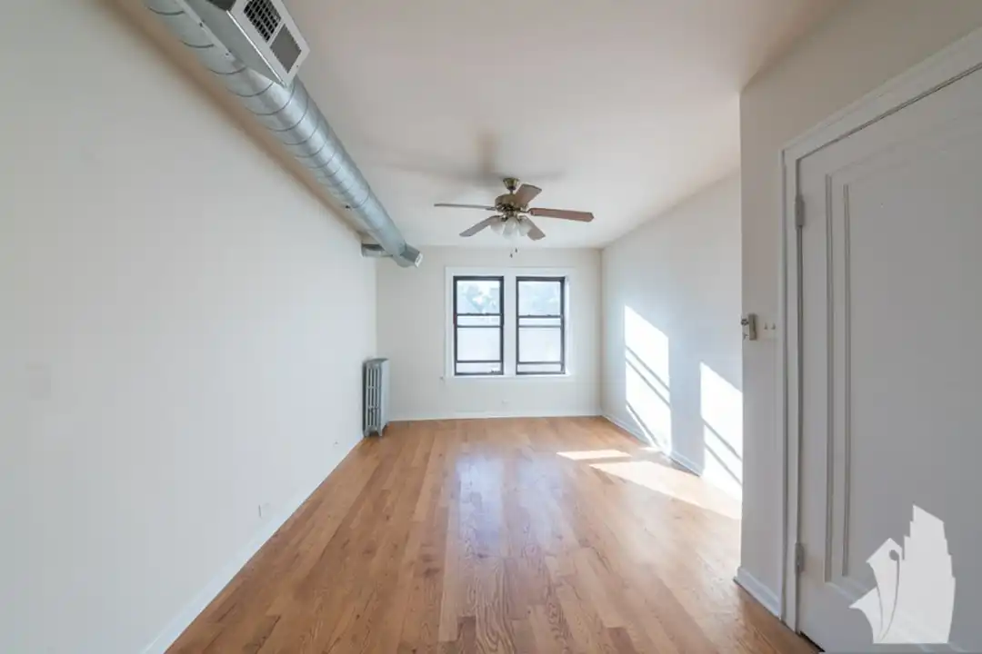 Apartment in Chicago - View 4