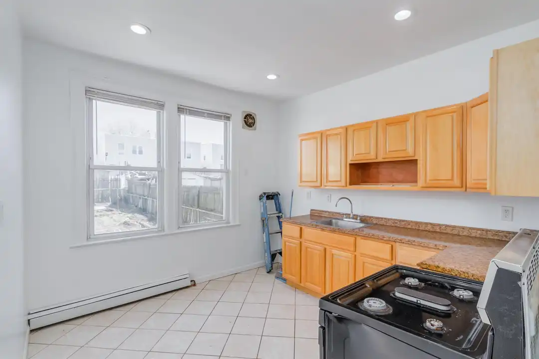 404 Danforth Ave - View 2