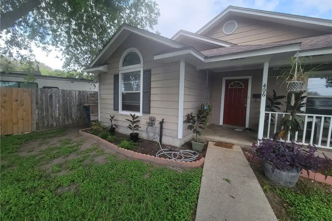 406 E Bayview Blvd – photo 1