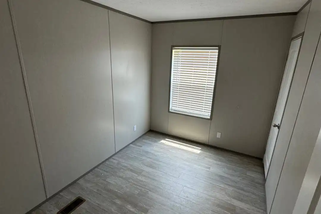 916 Halston Dr - View 5