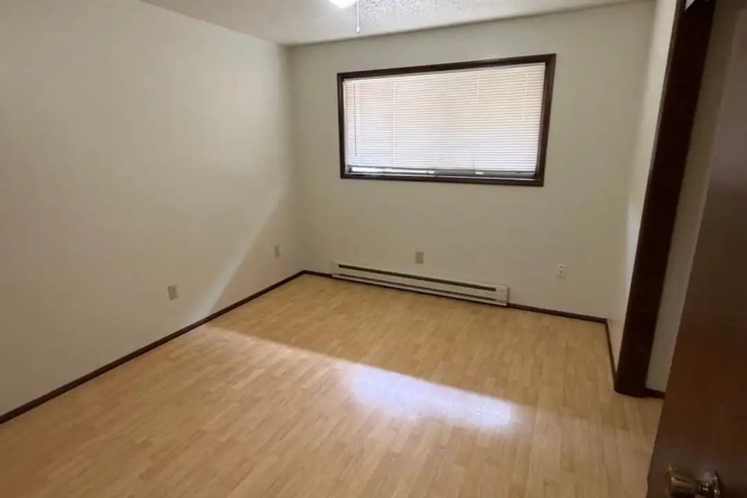 Apartment in Centralia - View 3